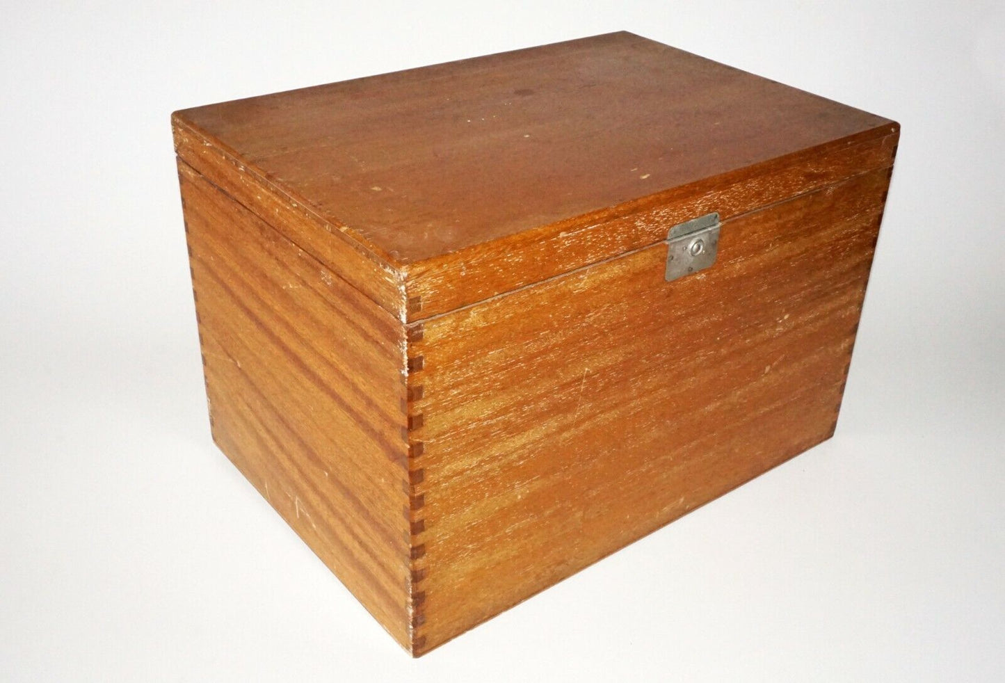 Antique Hawaii Tin Lined Hinged Top Plain Monkey Pod Wood Box w. Lock (Leh)