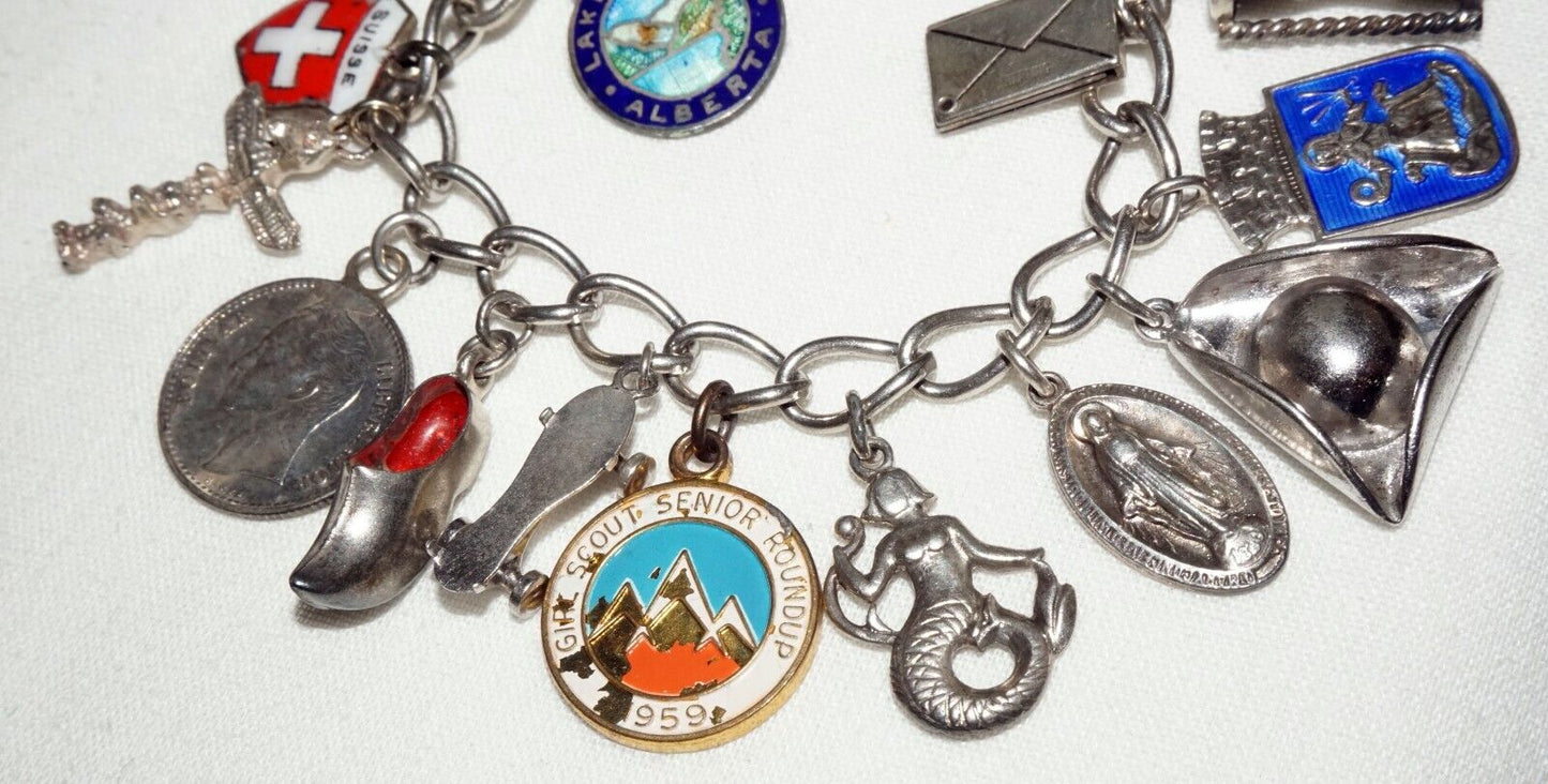 Vintage Sterling Silver 21x World Travel Charms Bracelet incl. Coins etc(KoS) L8