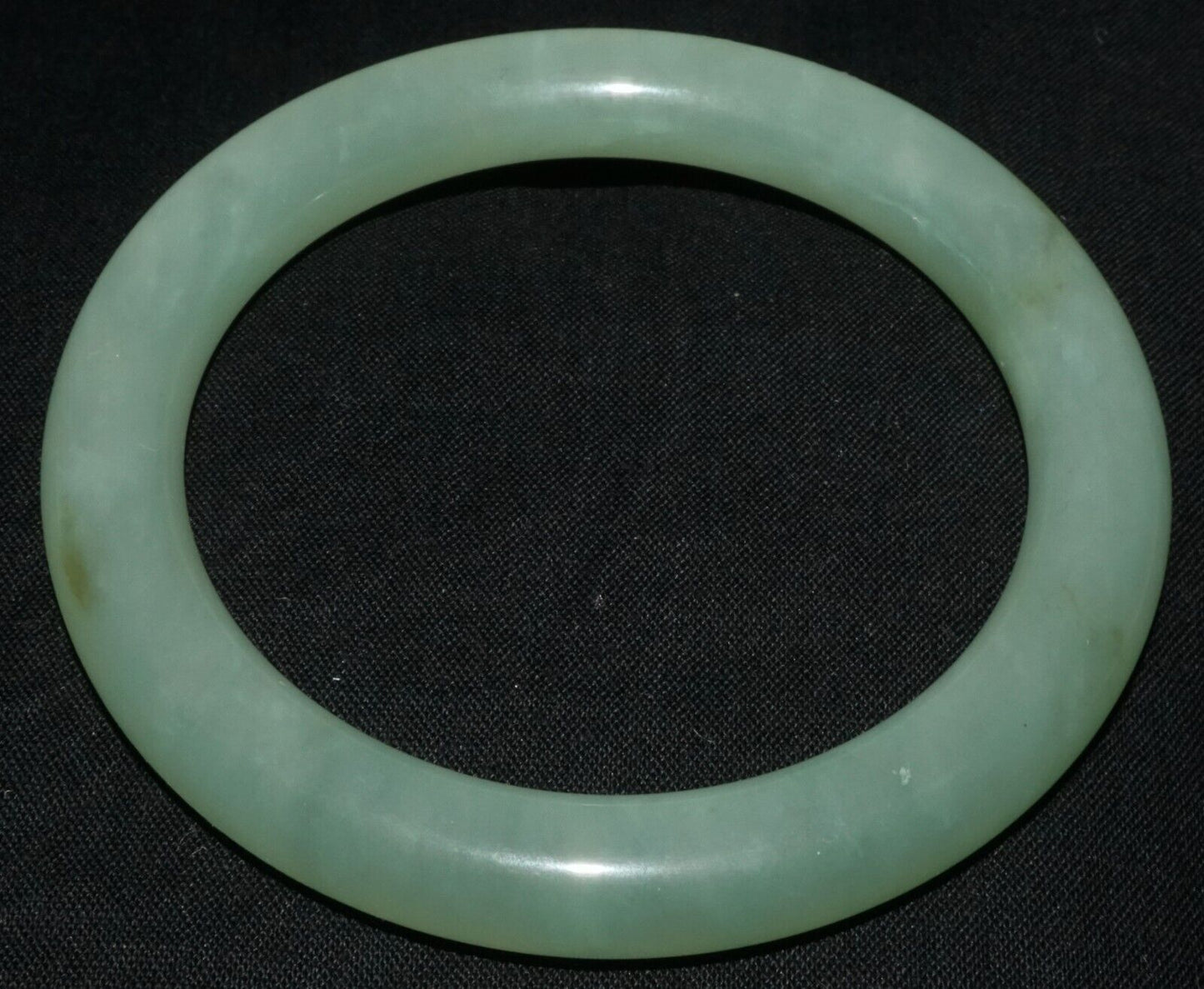 Vintage Chinese Semi Translucent Striated Green Glass Bangle Bracelet (LeS) B59