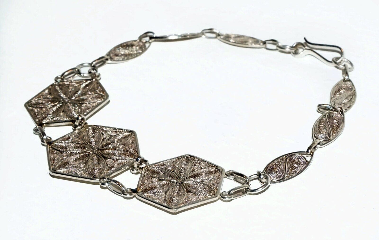 Vintage Silver Filigree Flower Motif Link Bracelet (LeP)#28