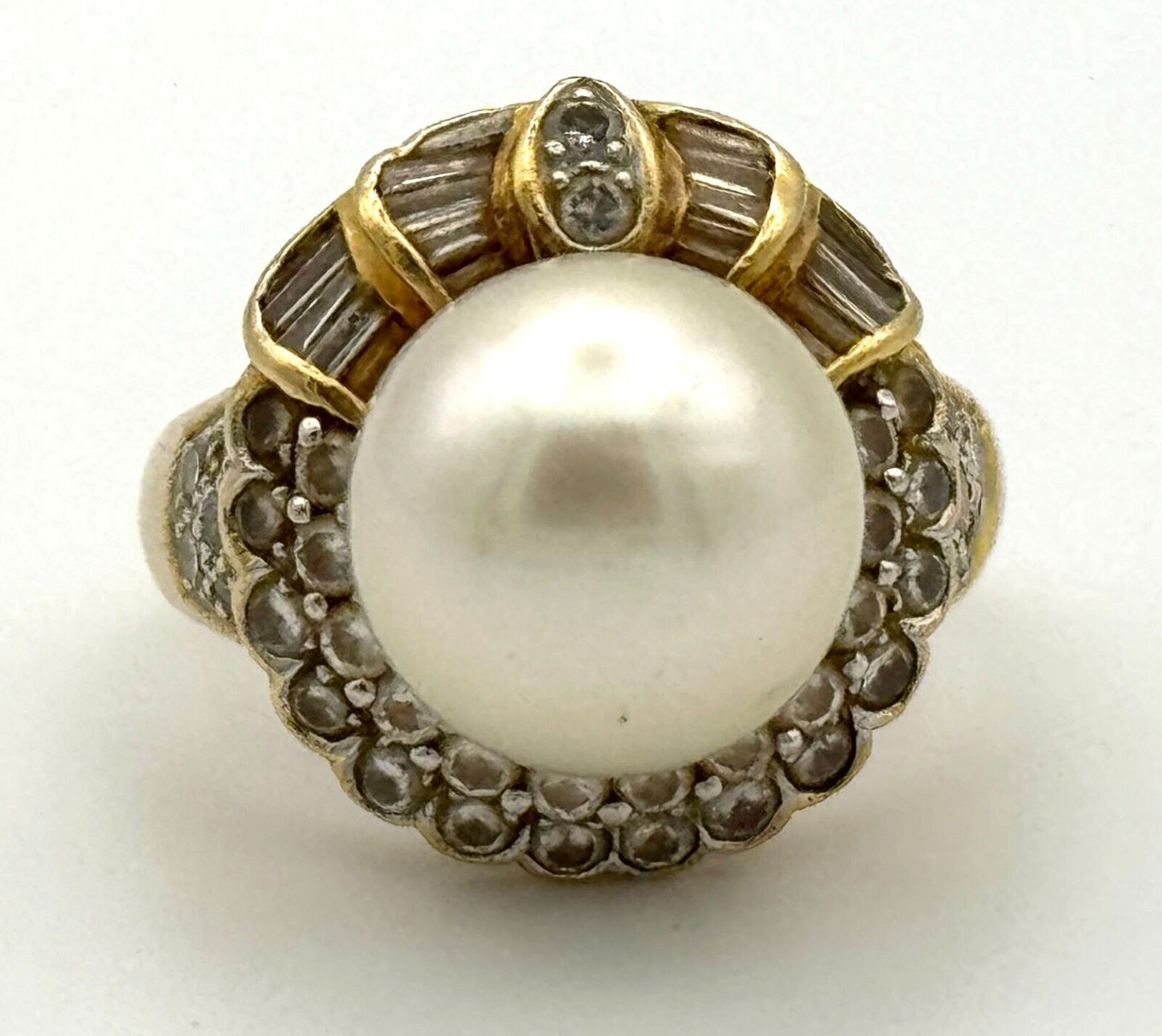 Vtg 18k Yellow Gold Ring Sz 6.75 Accented w Pearl Solitaire & Diamonds (TuC)