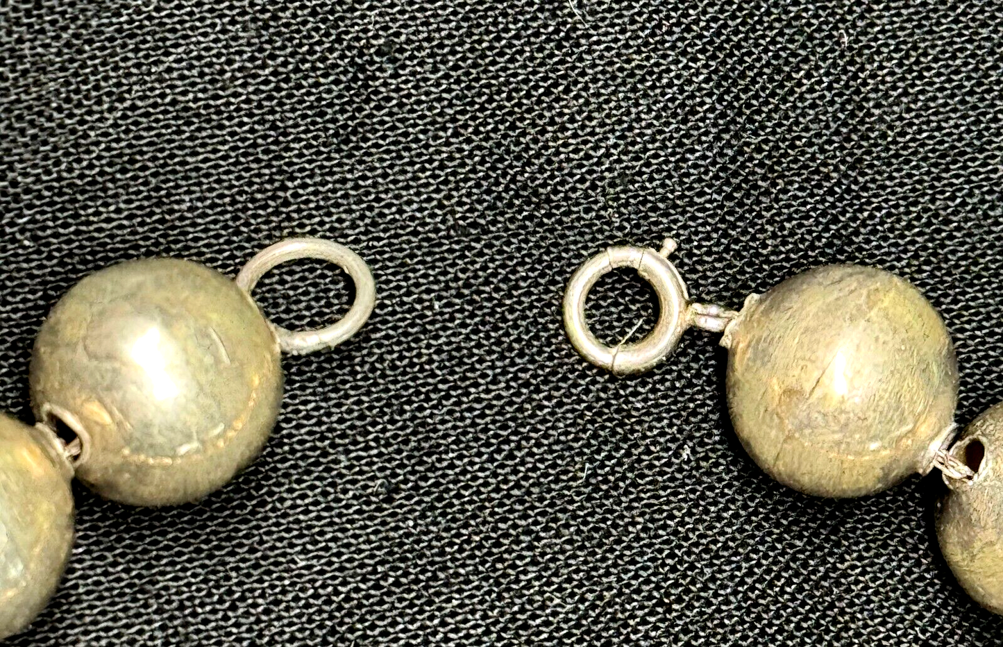 Vintage Silver Dark Tone Bead Minimalist Bracelet w Hook Clasp 7.75 inches (QuC)