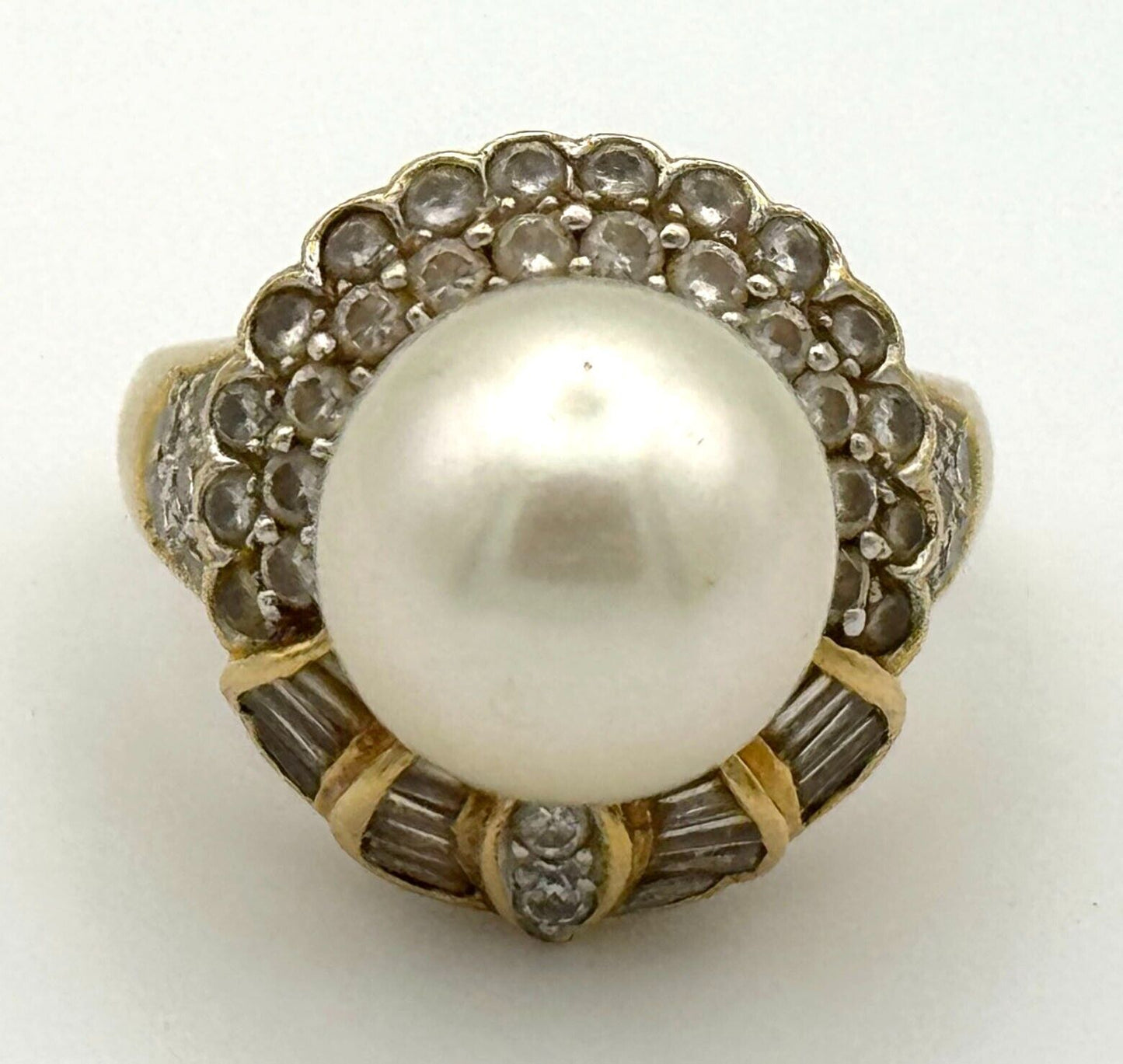 Vtg 18k Yellow Gold Ring Sz 6.75 Accented w Pearl Solitaire & Diamonds (TuC)