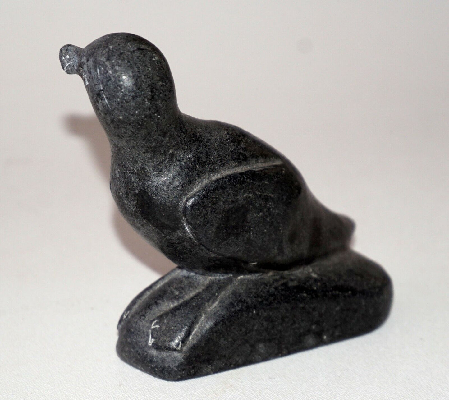 1984 Eskimo Stone Carved Bird Albatross Sculpture Canada Eskimo Esquimaux (Kor)