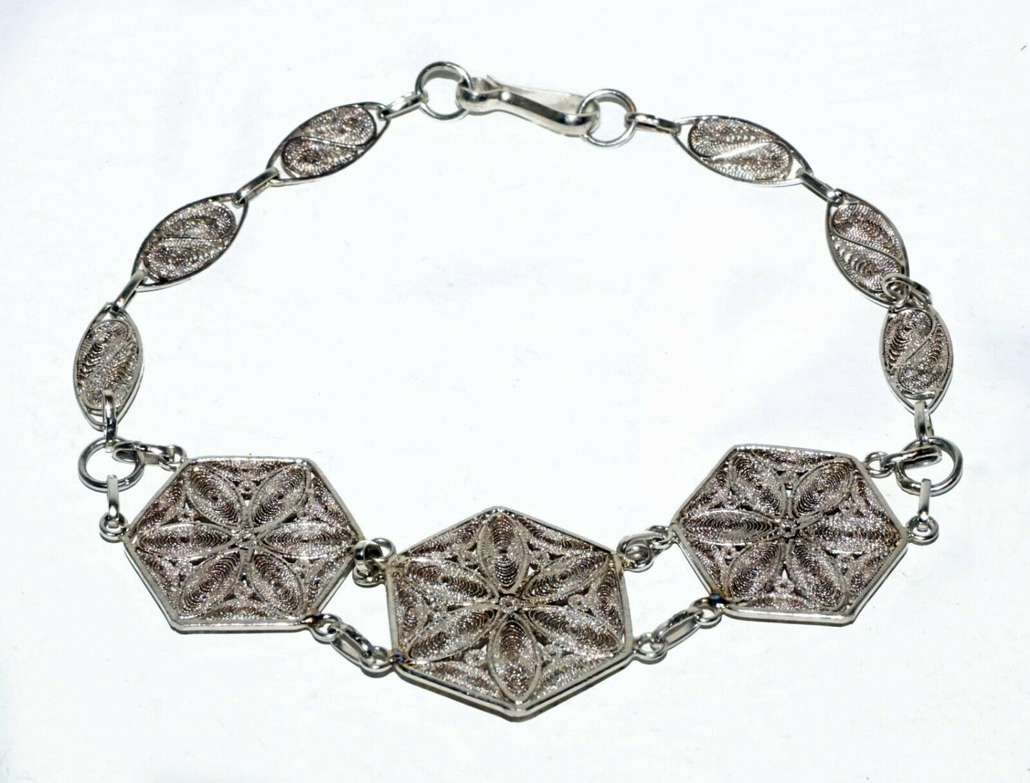 Vintage Silver Filigree Flower Motif Link Bracelet (LeP)#28