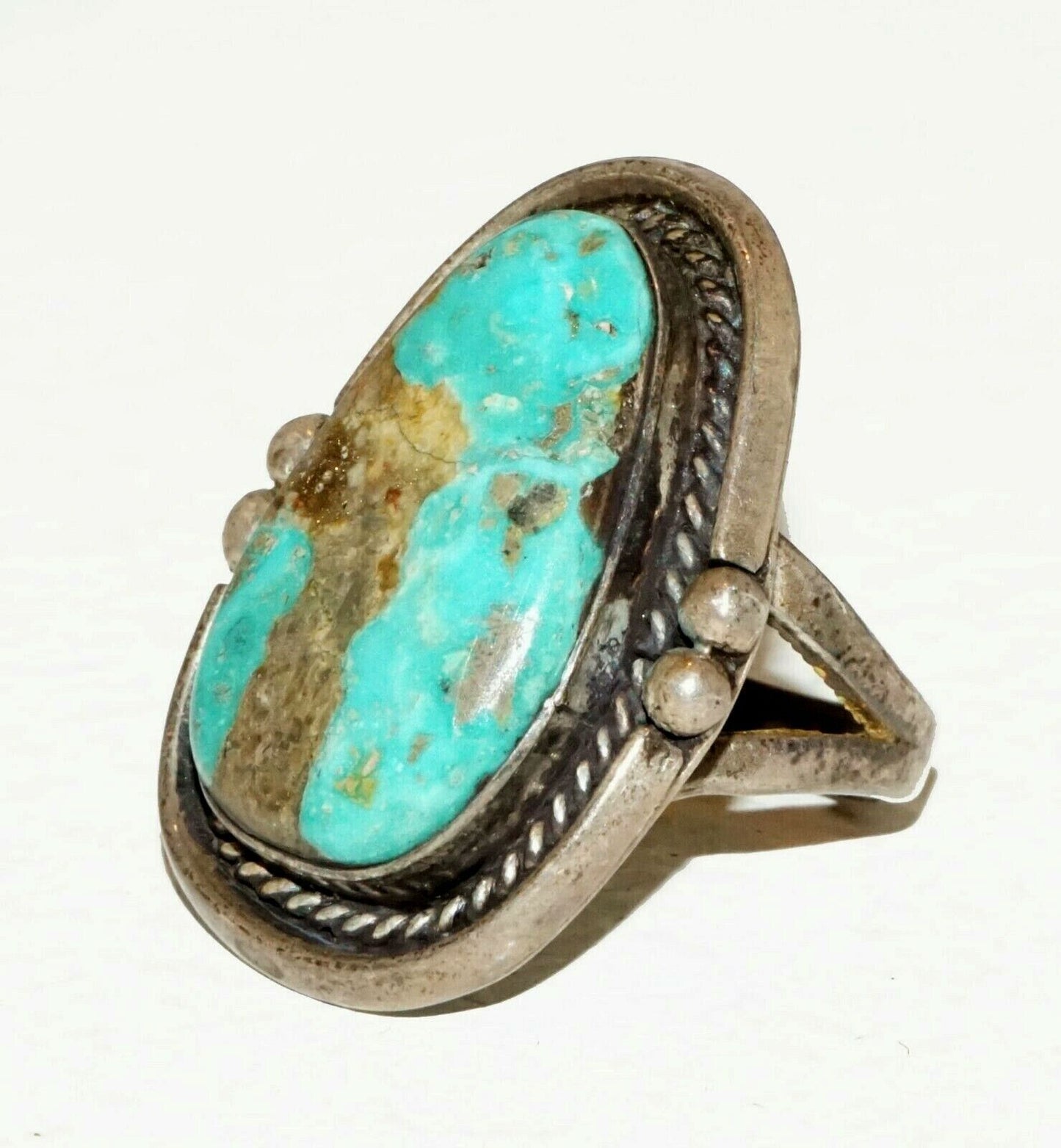 Vintage South Western Silver Ring Sz.6.25 w. Turquoise Pebble Accent (HaY)#22