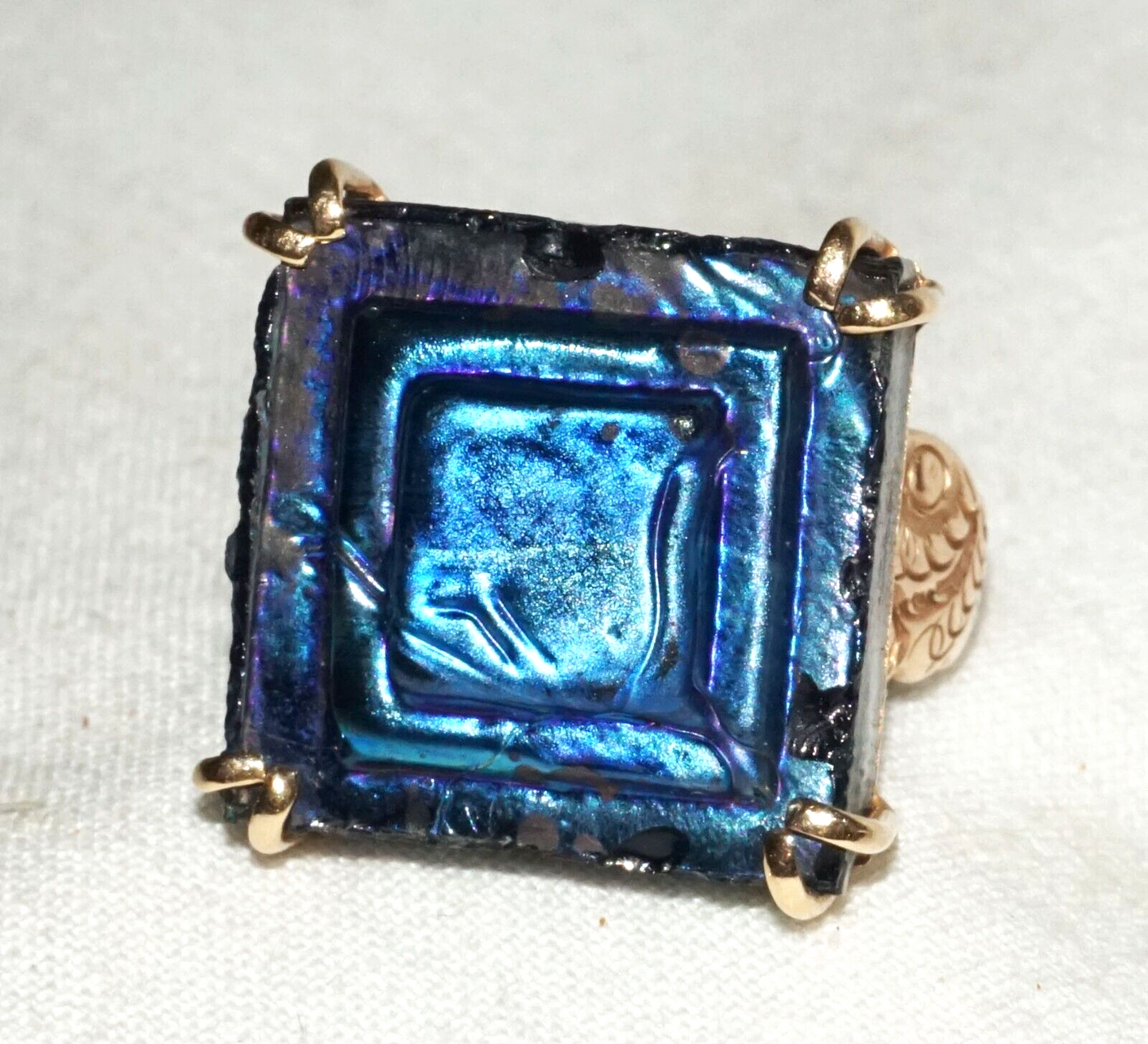 Vintage 14k Yellow Gold Ring Sz.7 w. Blue Enameled Stepped Lacquered Tile (PaS)