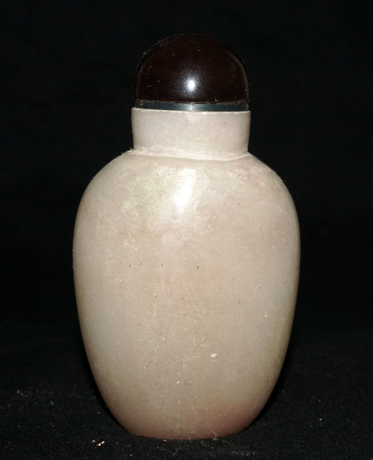 Vintage Chinese Jade Carved Snuff Bottle w. Agate Stopper (LeS) G17