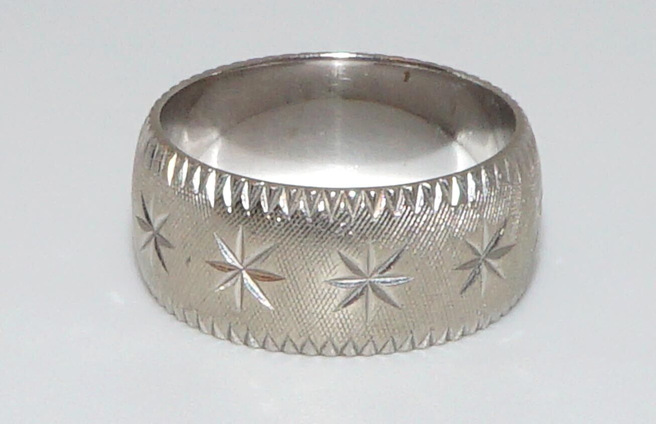 14k Gold Barrel Band Ring w Engraved Starburst Sz. 5 1/4 (ArS)