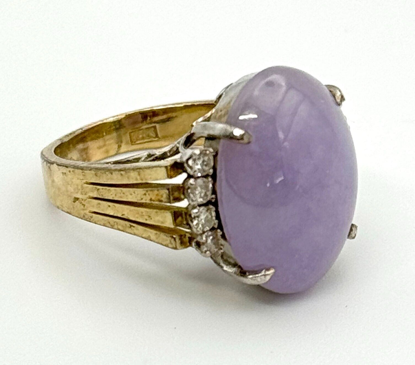 13k Multi-Toned Gold Ring Sz 6 w Lavender Jade & 8 Diamond Accents (MeC)