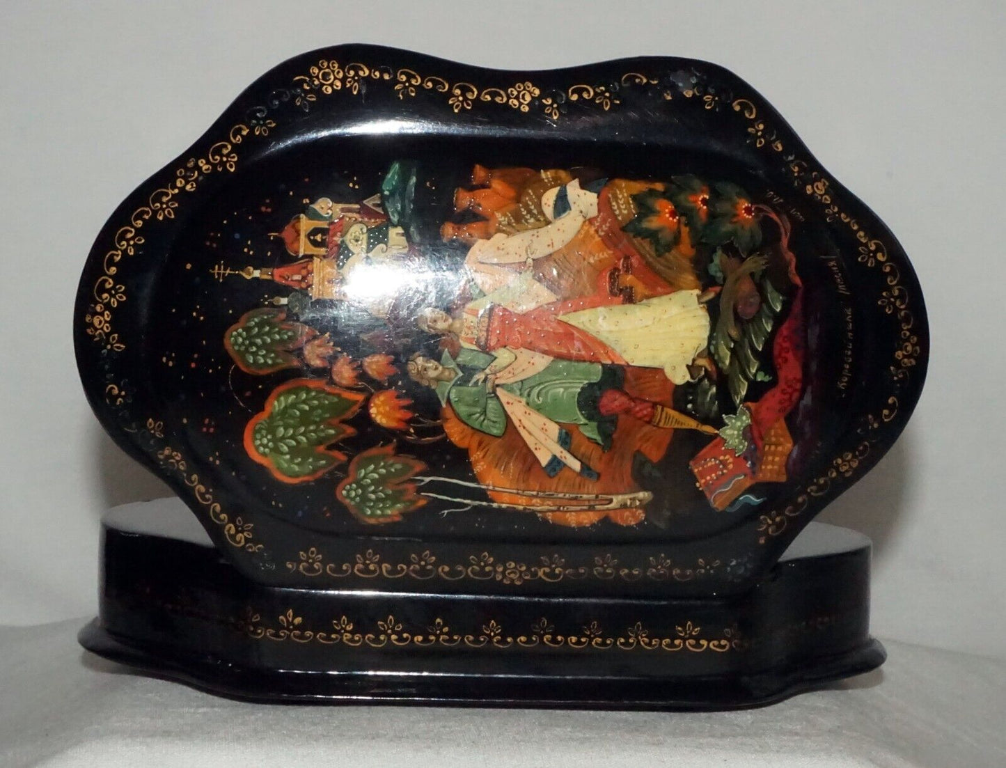 Vintage Russian Hinged Top Lacquer Box Figures in Landscape signed (AHB)