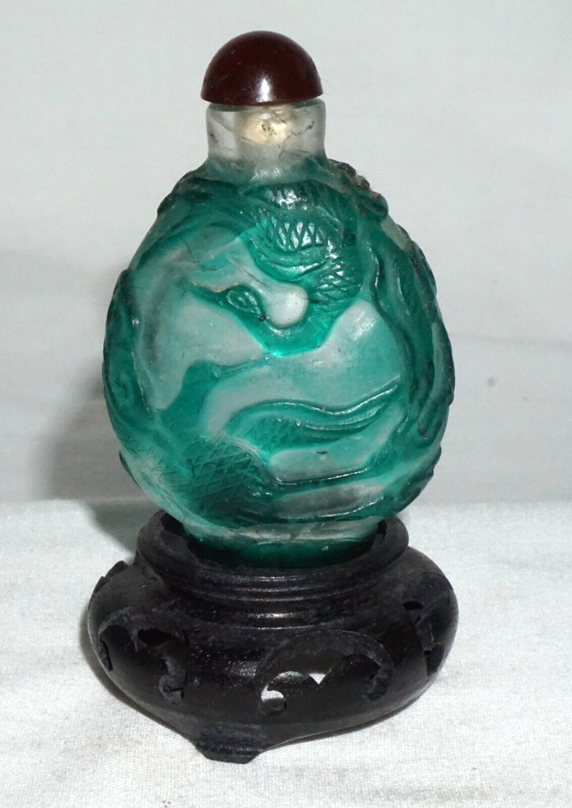 Vintage Chinese Green Overlay Glass Snuff Bottle w. Crane Motif (LLA) IC