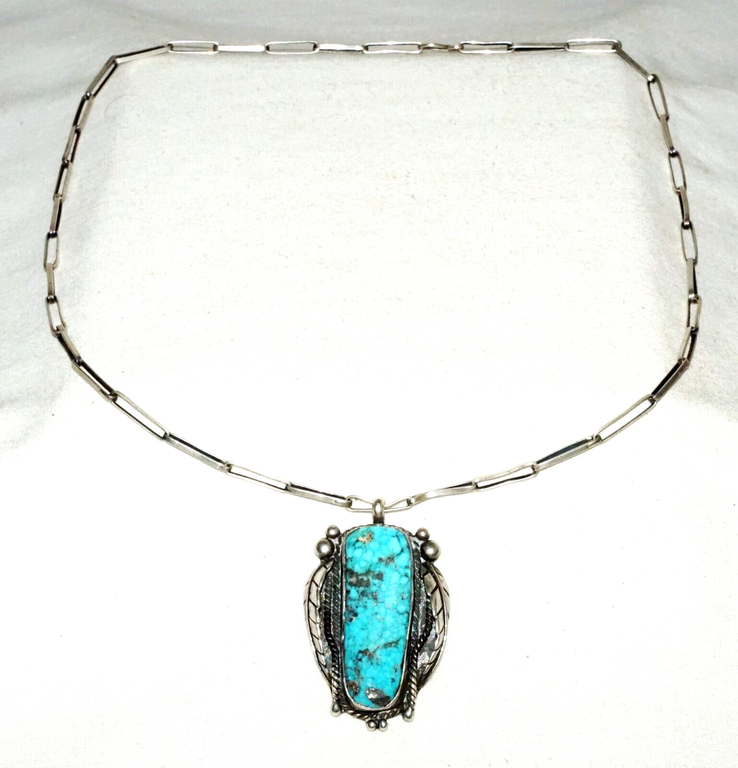 Vintage S.W. US Sterling Silver Necklace & Pendant set w. Turquoise Accent (BeM)