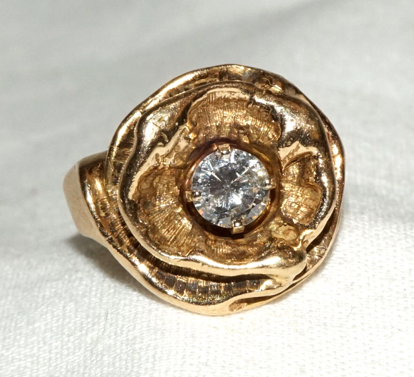 Vintage 14k Yellow Gold Rose Motif Ring Sz.5 w. 1x Diamond 1/2 ct. (KoM)