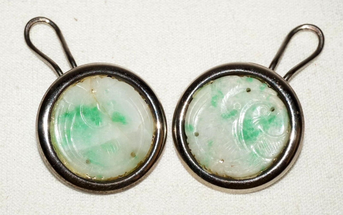 Vtg Sterling Silver White & Apple Green Jadeite Jade Button Ear Clips (LeS)L24