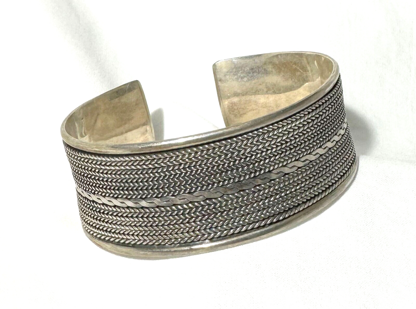 Vintage Silver 925 Chinese Ethnic Hmong Miao Cuff Bracelet (KiL)15