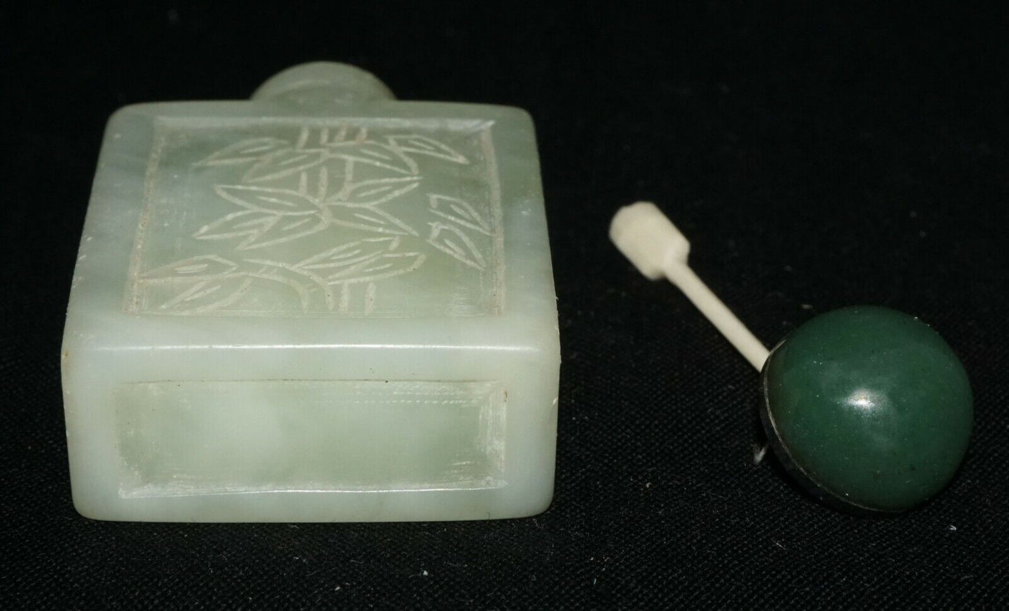 Vintage Chinese Jade Carved Snuff Bottle w. Bamboo Motif & Jade Stopper (LeS) G2