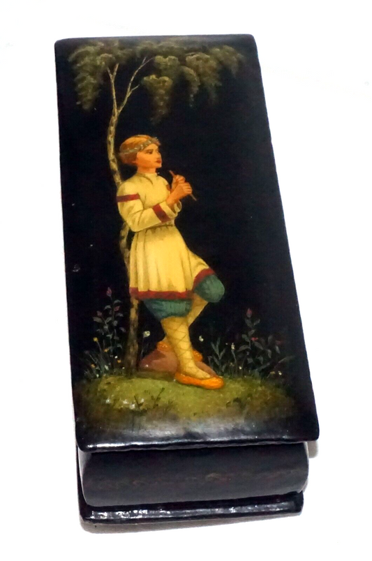 Vintage Russian Lacquer Box Fairy Tale Male Figure under Tree unsigned (AHB)