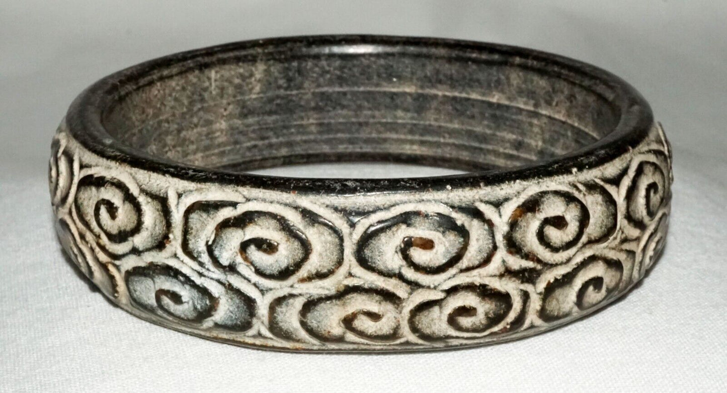 Vtg Chinese Steatite Relief Stylized Cloud Motif Carved Bangle Bracelet (LeS)B50