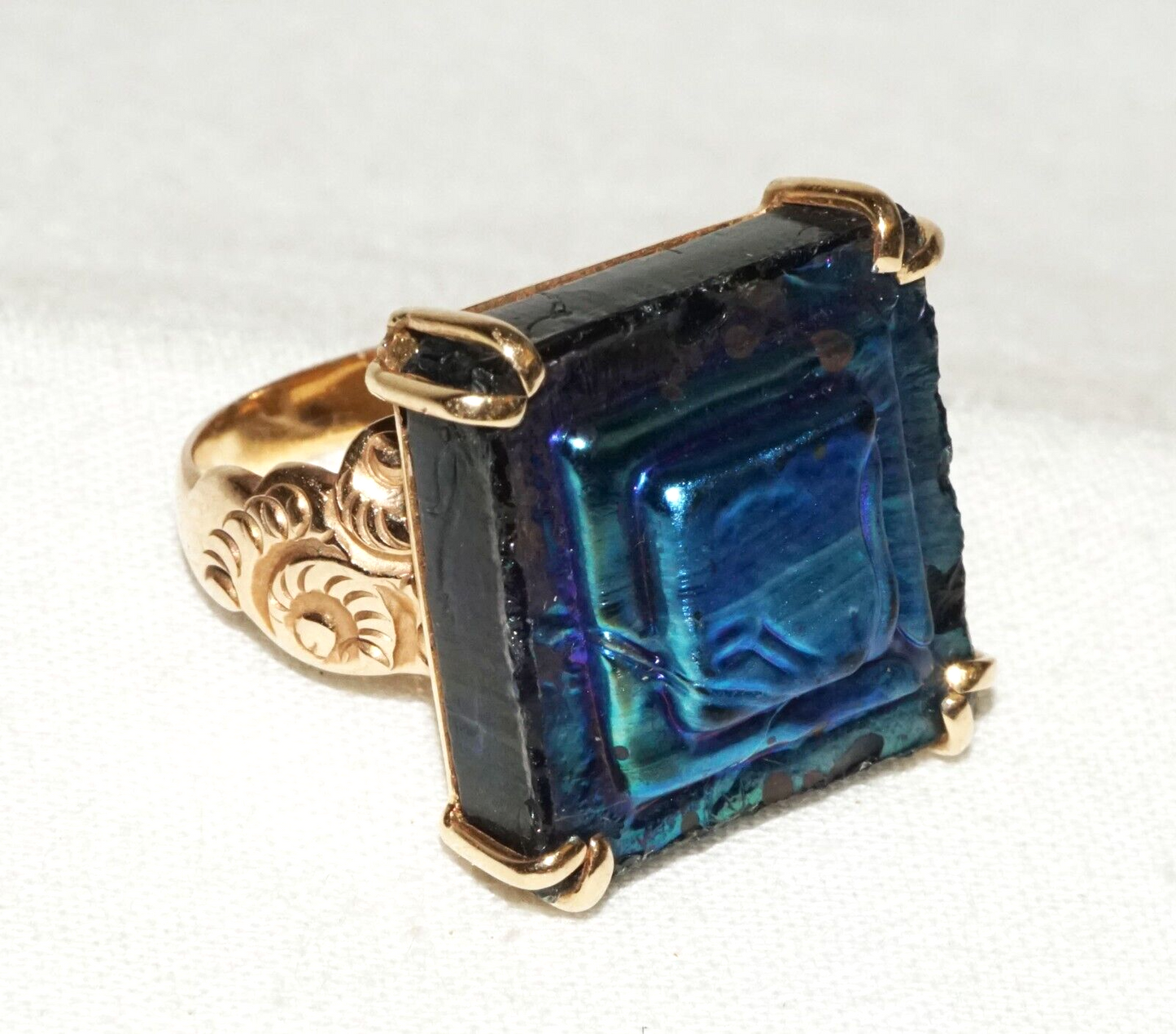 Vintage 14k Yellow Gold Ring Sz.7 w. Blue Enameled Stepped Lacquered Tile (PaS)