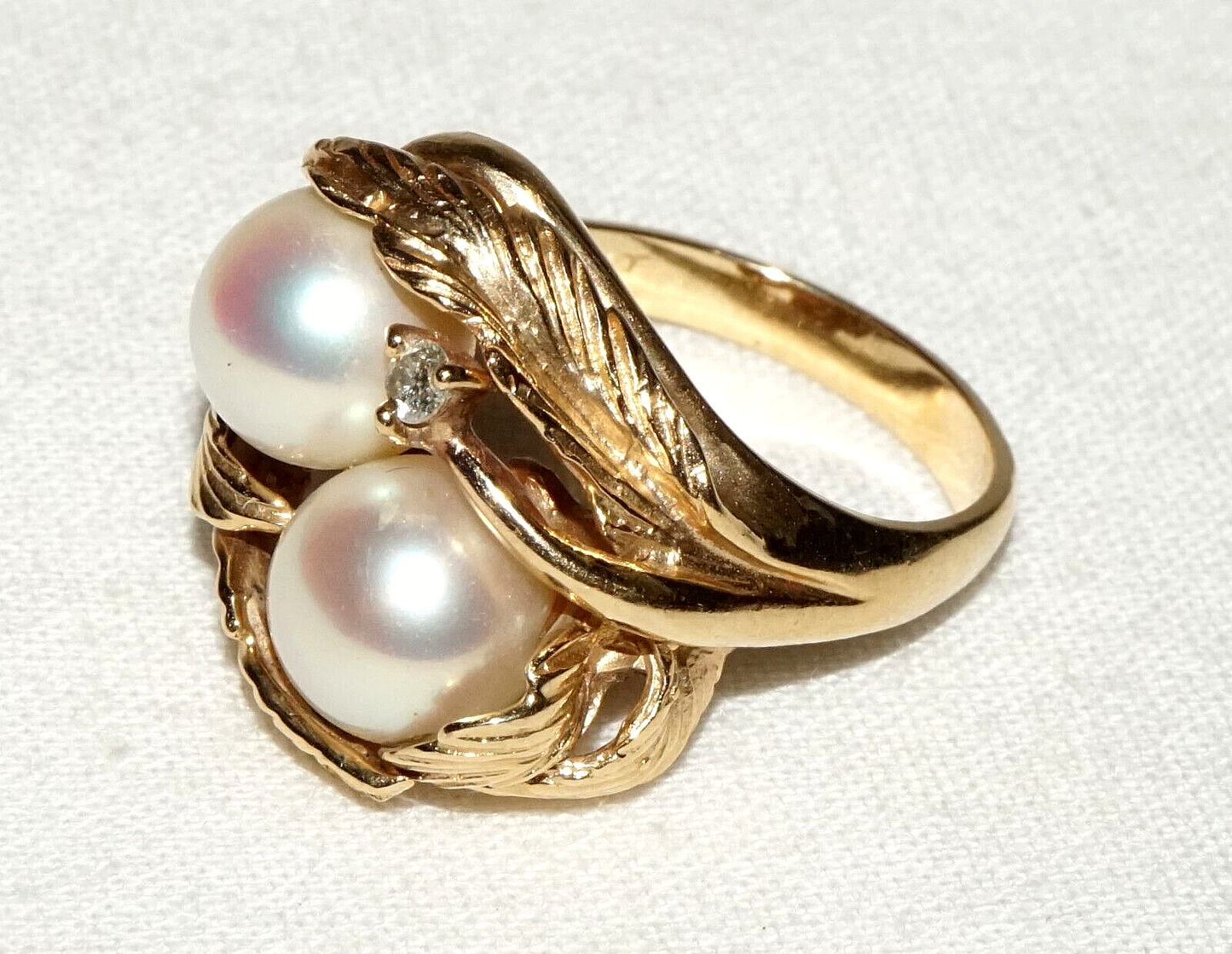 Vintage US 14k Yellow Gold Ring Sz.6.5 w. 2x Pearls & 1x Diamond Accent (FeD)