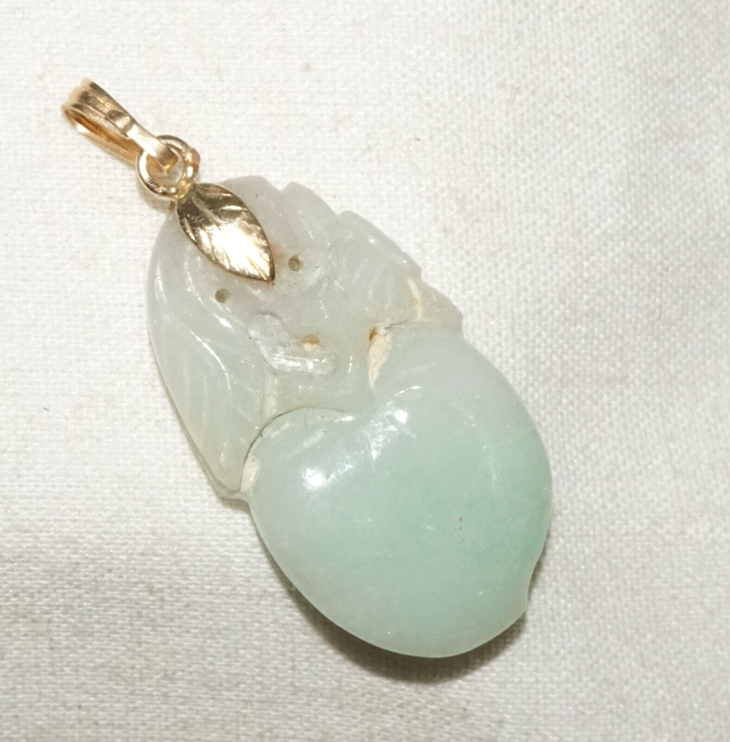 Vintage Chinese White & Apple Green Jadeite Jade Peach Motif Pendant (InS)L6