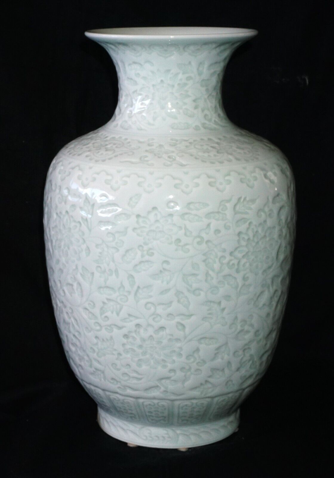 Chinese Molded Celadon Vase w Flared Rim & Floral Relief Motif & Qianlong (HiC)