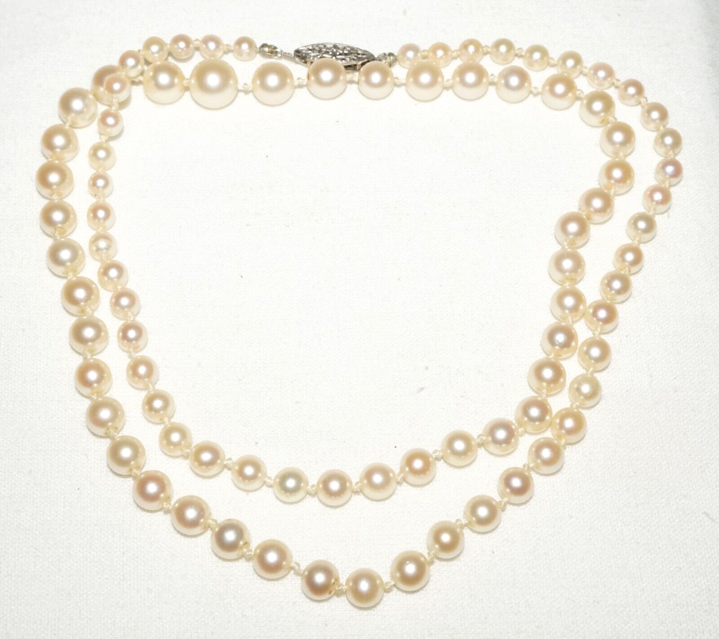 Vintage Graduated Pearl Necklace 23" w. 14k White Gold Filigree Clasp (KoS) L15