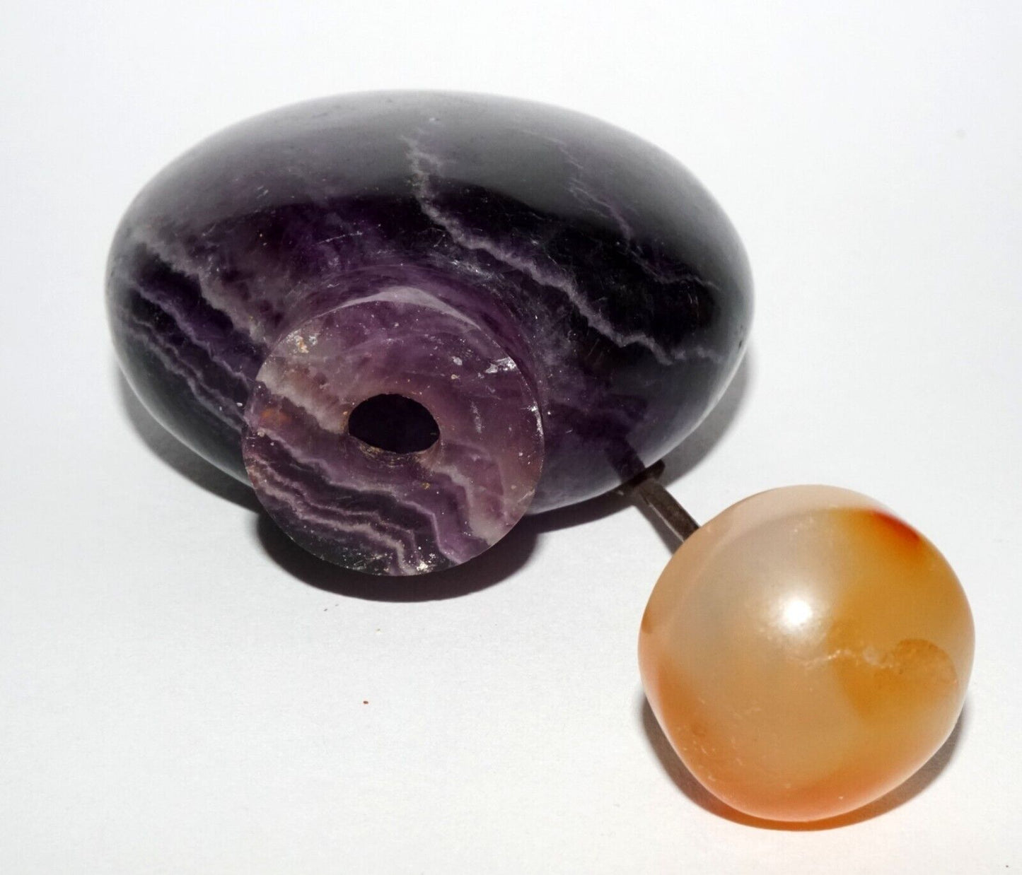 Vintage Chinese Purple Fluorite Carved Snuff Bottle w. Agate Stopper (LeS) G8