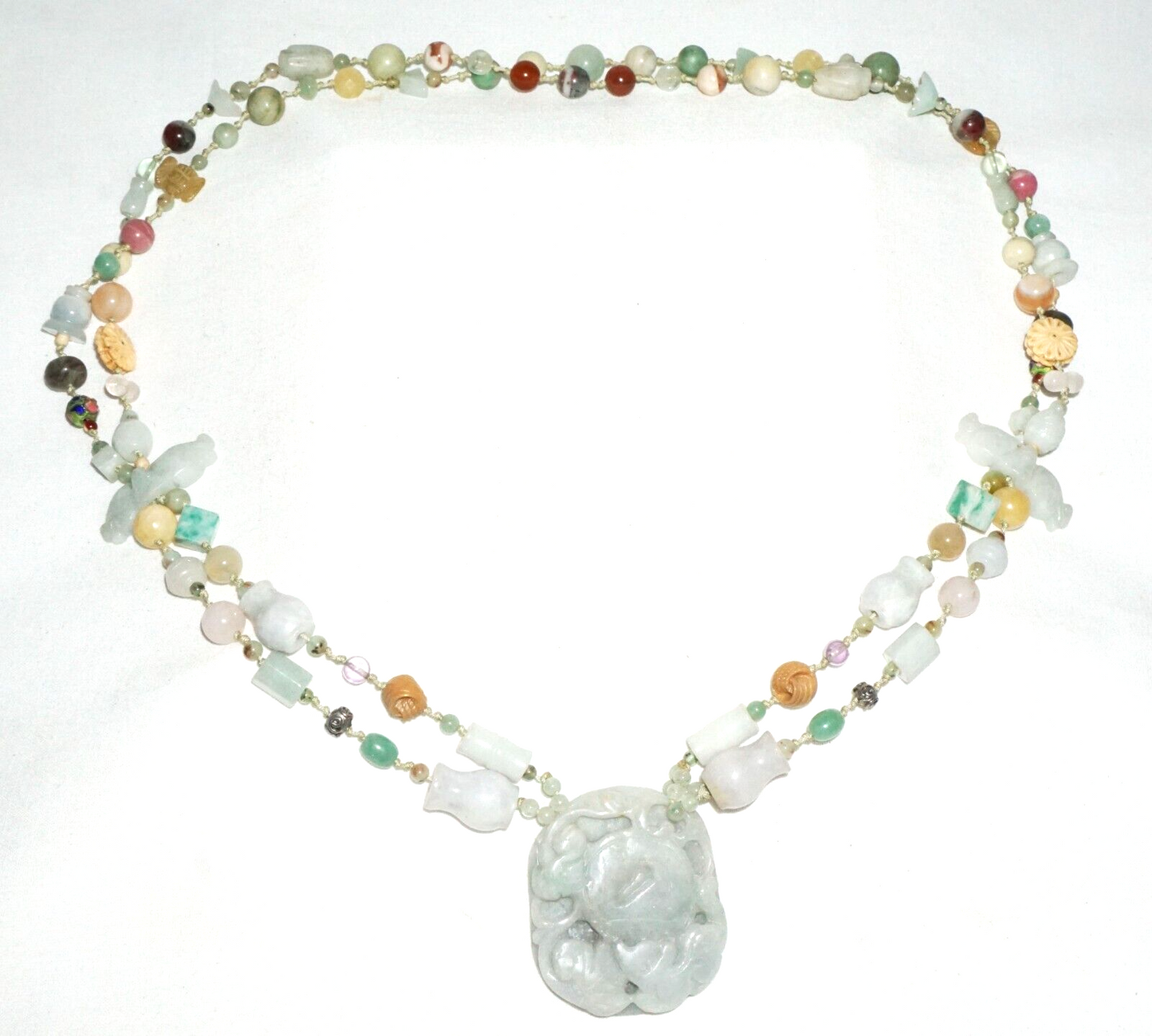 Vintage Chinese Jadeite Jade & Hard-stone Bead Necklace w. Jade Pendant (---)