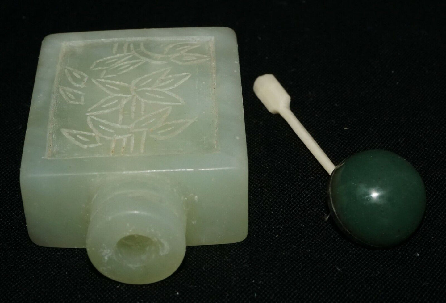 Vintage Chinese Jade Carved Snuff Bottle w. Bamboo Motif & Jade Stopper (LeS) G2