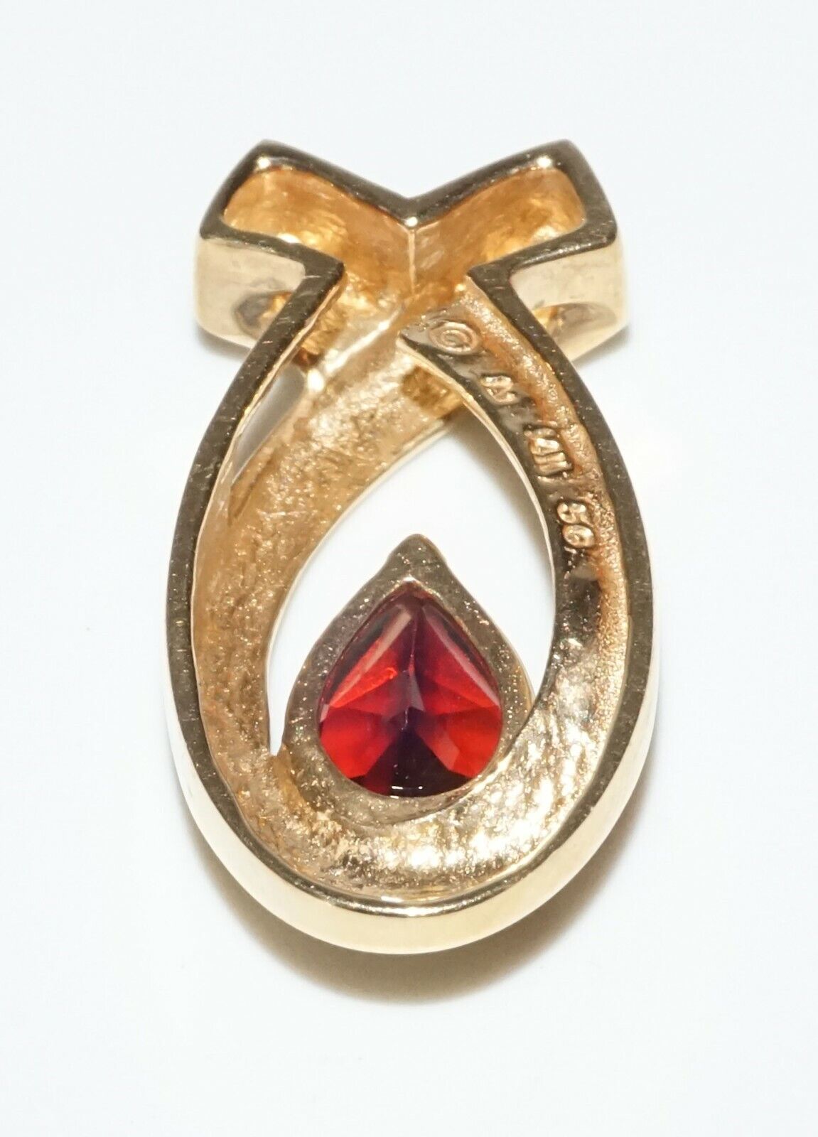 Vintage 14k Yellow Gold Pendant w. 1x Dark Red Pear Shaped Garnet (SaR)#308