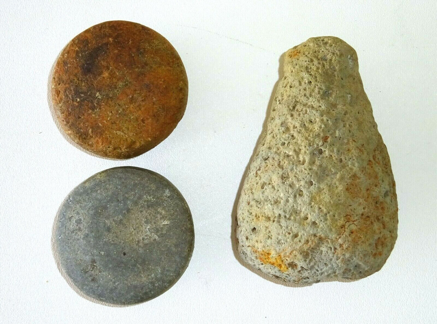 3Pc Antique Hawaii Pounder Fragment & Well Carved Ulu Maika Game Stones (StP)