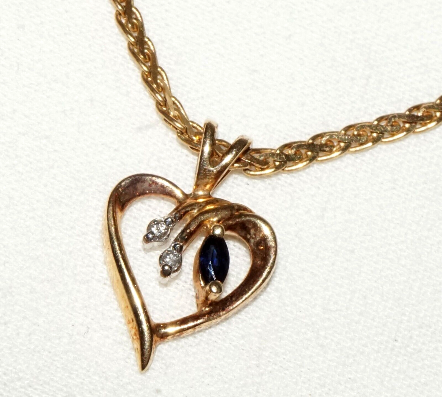 Vintage 14k Gold Necklace w. 14k Heart Pendant w. Diamonds & Sapphires (FeD *#14