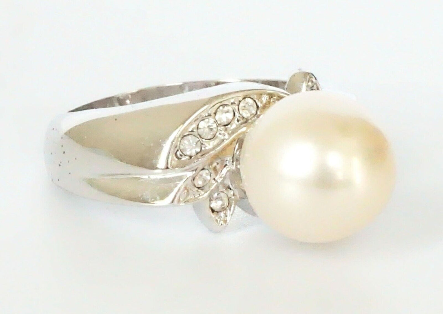 Vintage 14k White Gold Ring Sz.8 w. 1x Pearl & Cubic Zirconia Accents (SaR)#362