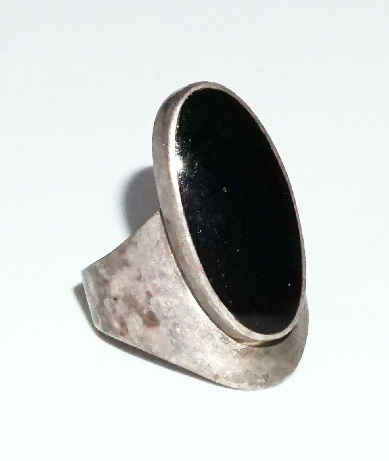 S.W. Modernist Sterling Silver Ring Sz. 7 w. Oval Black Onyx Accent (WMH)21-1