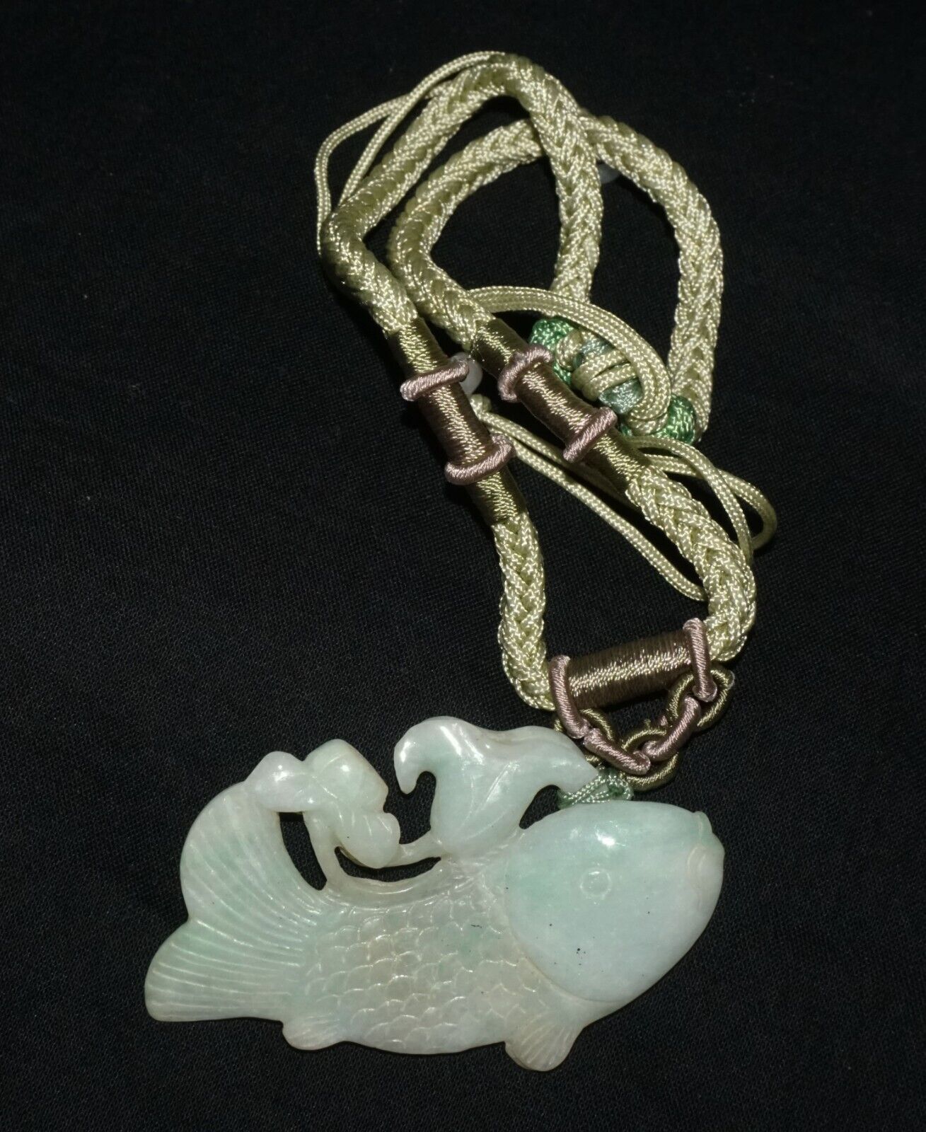 Vintage Chinese Jadeite Jade & Carp & Lotus Motif Carved Pendant (LeS)L23