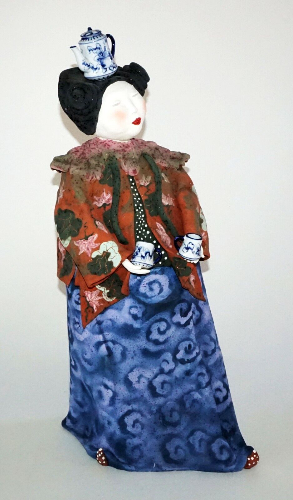 2000 Hawaii Pottery Sculpture Chinese Tang Waitress by Vicky Chock (B.1943)(CWo)