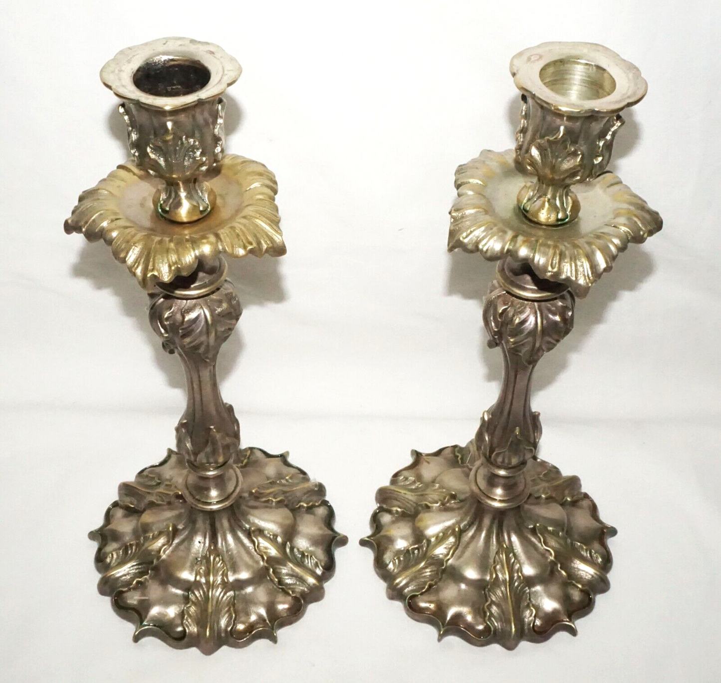 Pair US Silver Plated Heavy Candelabra w. Acanthus Leaves Motif unsigned (UVi)