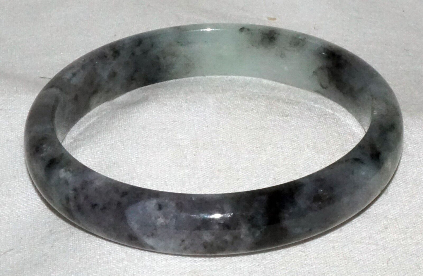 Vintage Chinese Mottled Grey & Green Jadeite Jade Bangle Bracelet (LeS)L25