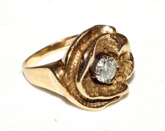 Vintage 14k Yellow Gold Rose Motif Ring Sz.5 w. 1x Diamond 1/2 ct. (KoM)