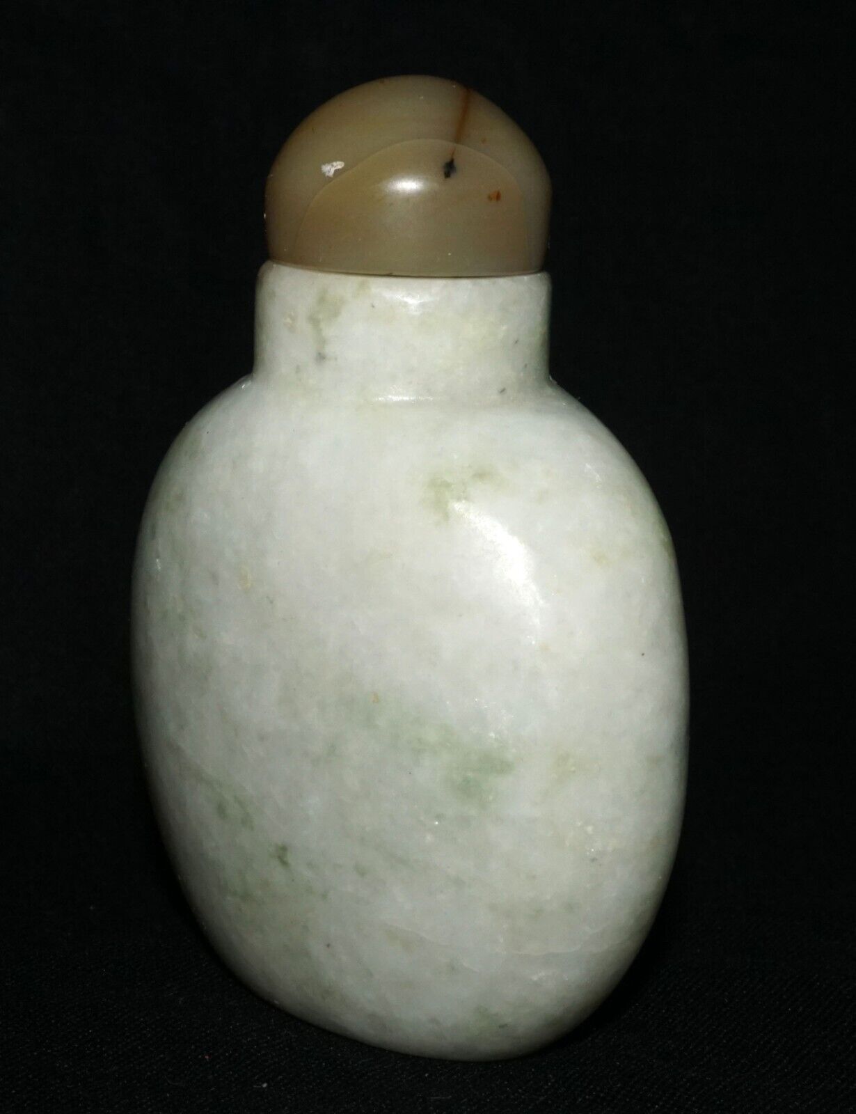 Vintage Chinese White & Green Jadeite Jade Snuff Bottle w. Agate Stop (LeS) G11