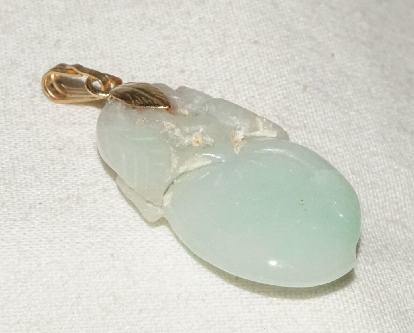 Vintage Chinese White & Apple Green Jadeite Jade Peach Motif Pendant (InS)L6