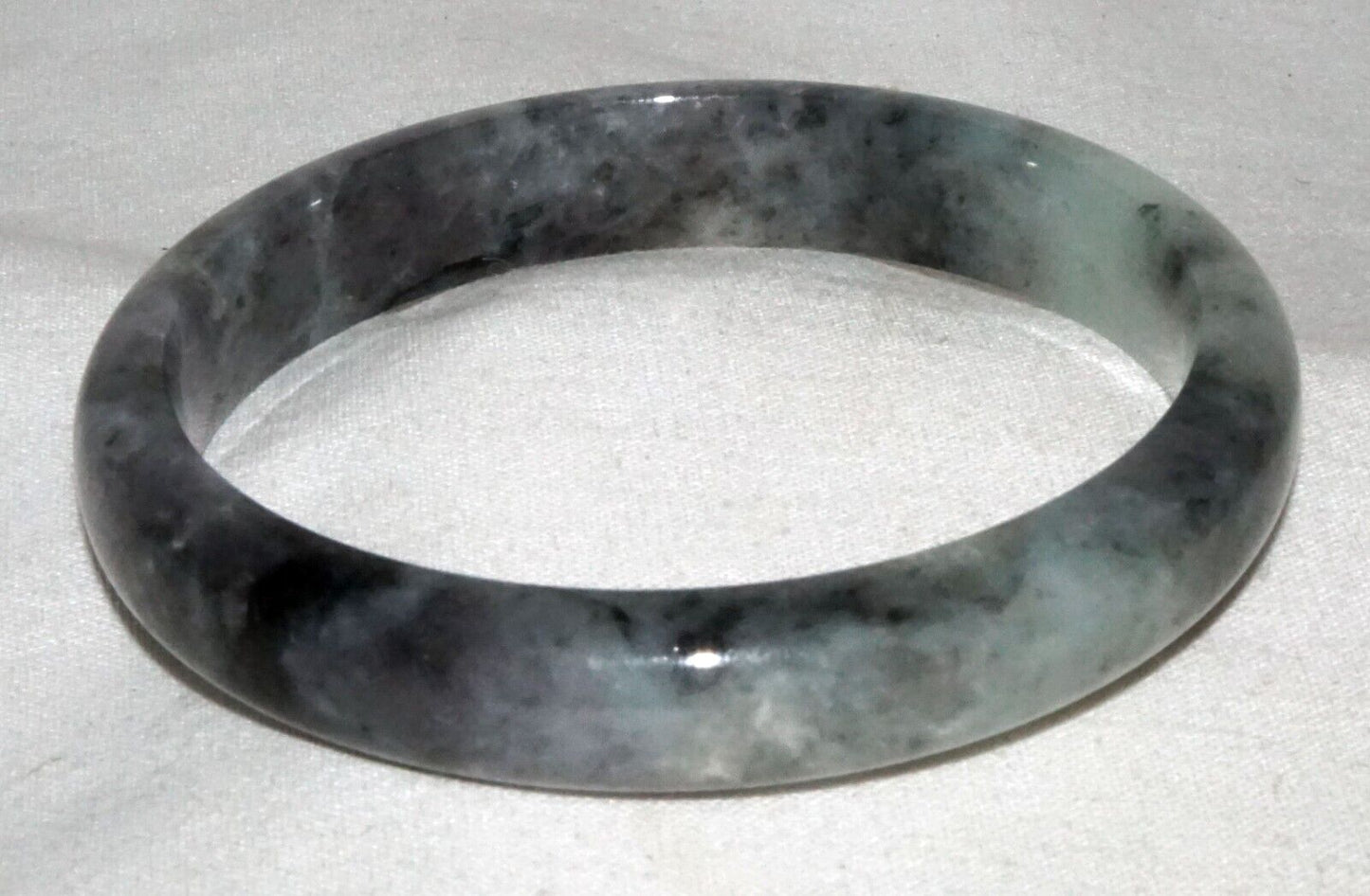 Vintage Chinese Mottled Grey & Green Jadeite Jade Bangle Bracelet (LeS)L25