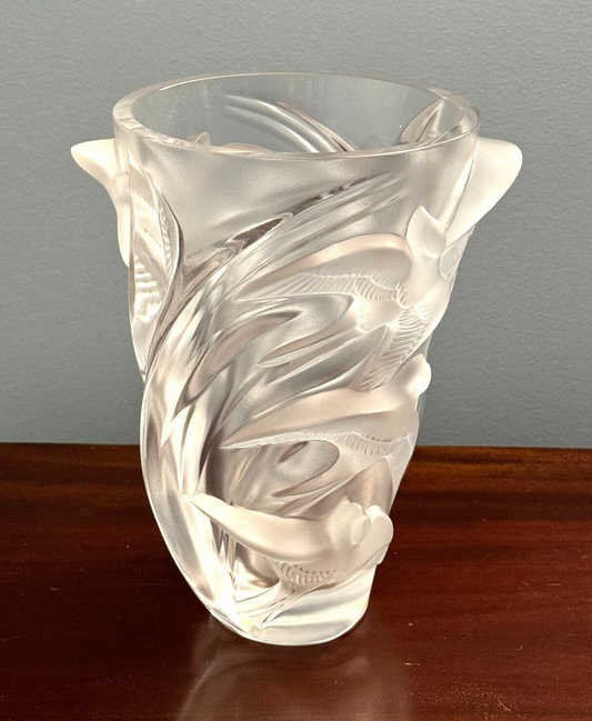 Vintage French Lalique Crystal "MARTINETS" Sparrow Vase (AHB)