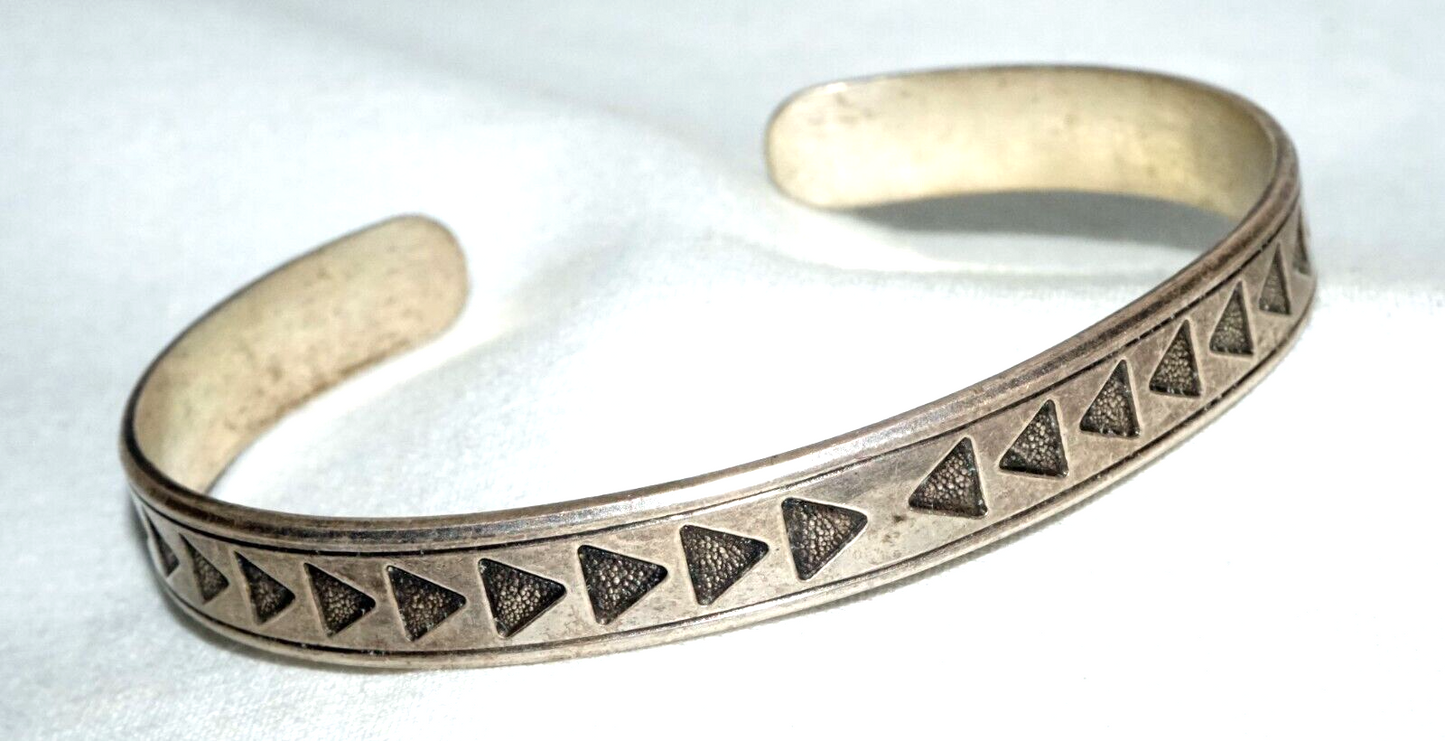 Vintage South Wester Sterling Silver Bracelet w. Arrow Motifs (LeS)L24