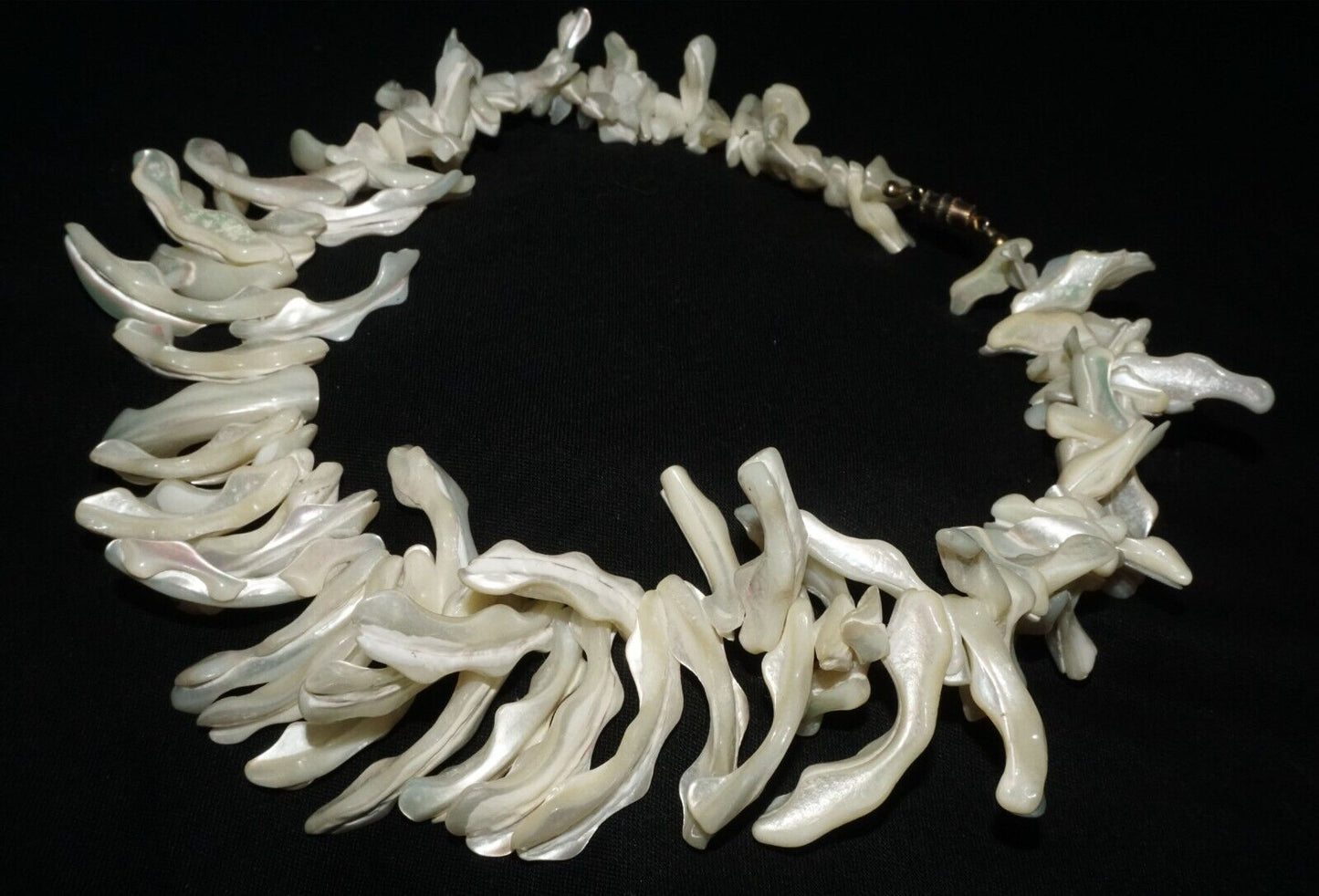 Vintage Chopped Shell or Mother of Pearl Abstract Bead Necklace w. Clasp (ShI)