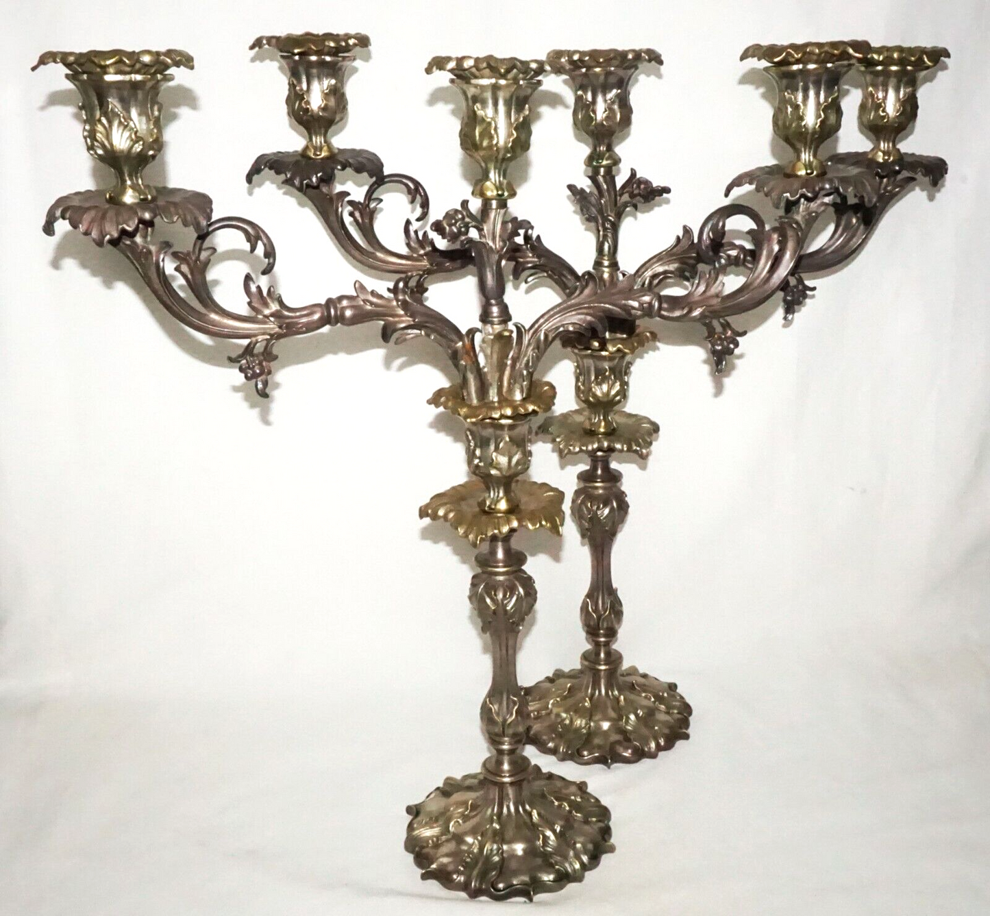 Pair US Silver Plated Heavy Candelabra w. Acanthus Leaves Motif unsigned (UVi)
