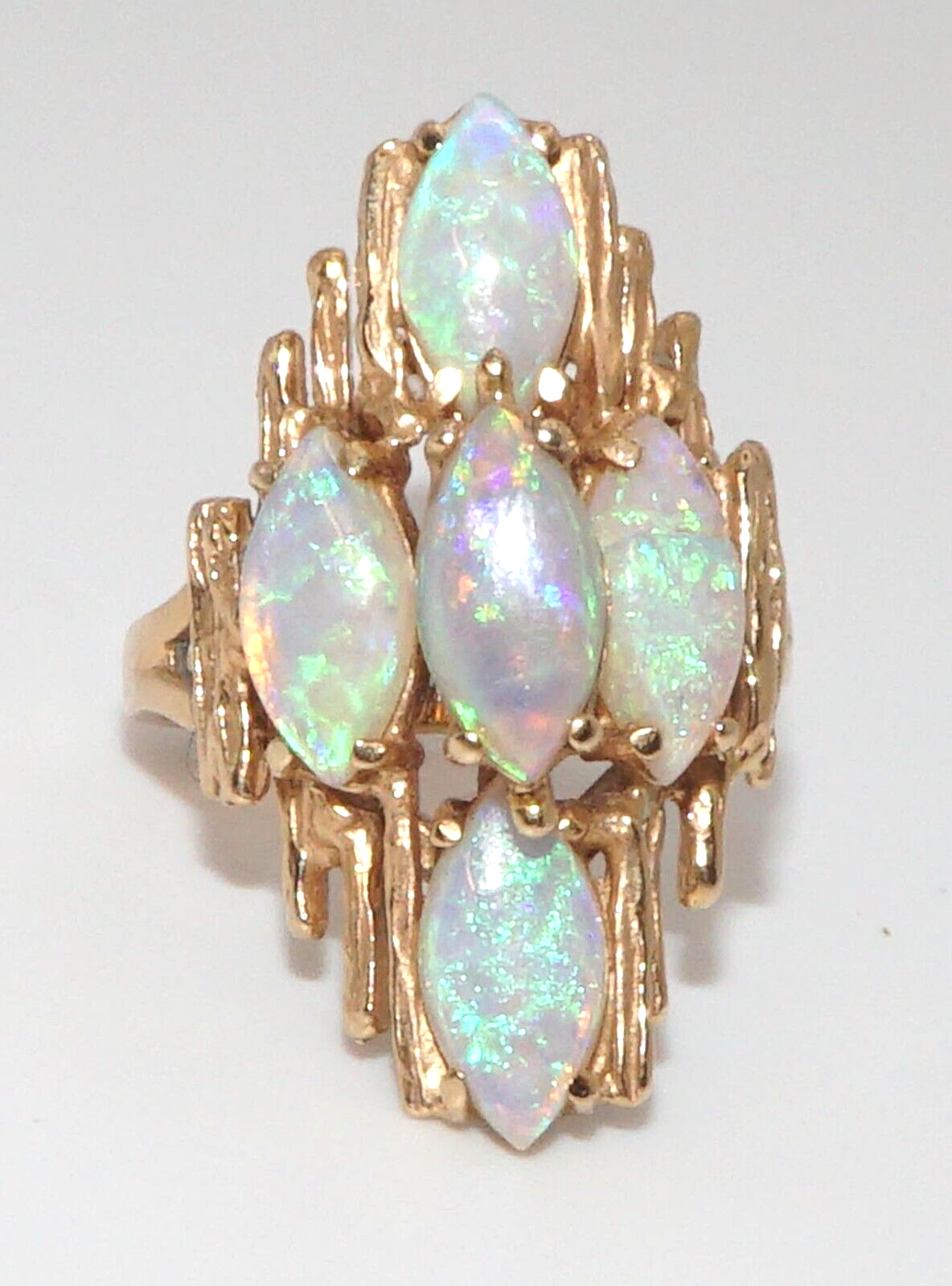 Vintage 14k Yellow Gold White Opal Ring w 5 Marquise Cut Opals Sz. 7 (ArS)