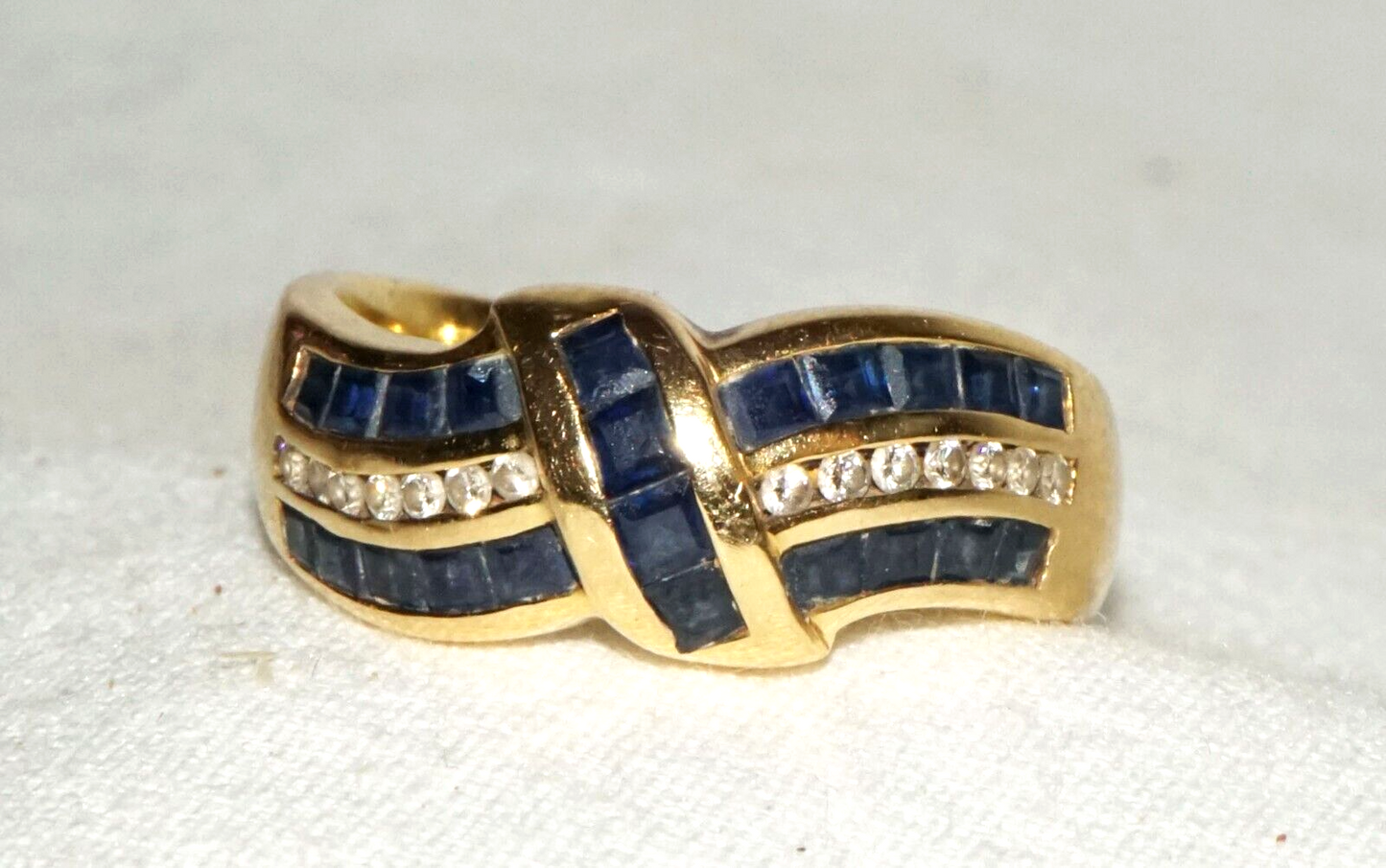 Vintage 18k Yellow Gold Ring Sz.7.75 w. 22x Sapphires & 14x Diamonds (PaS)